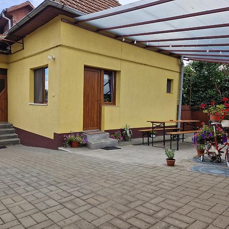 1 For Rent Hotell Cluj-Napoca Eksteriør bilde