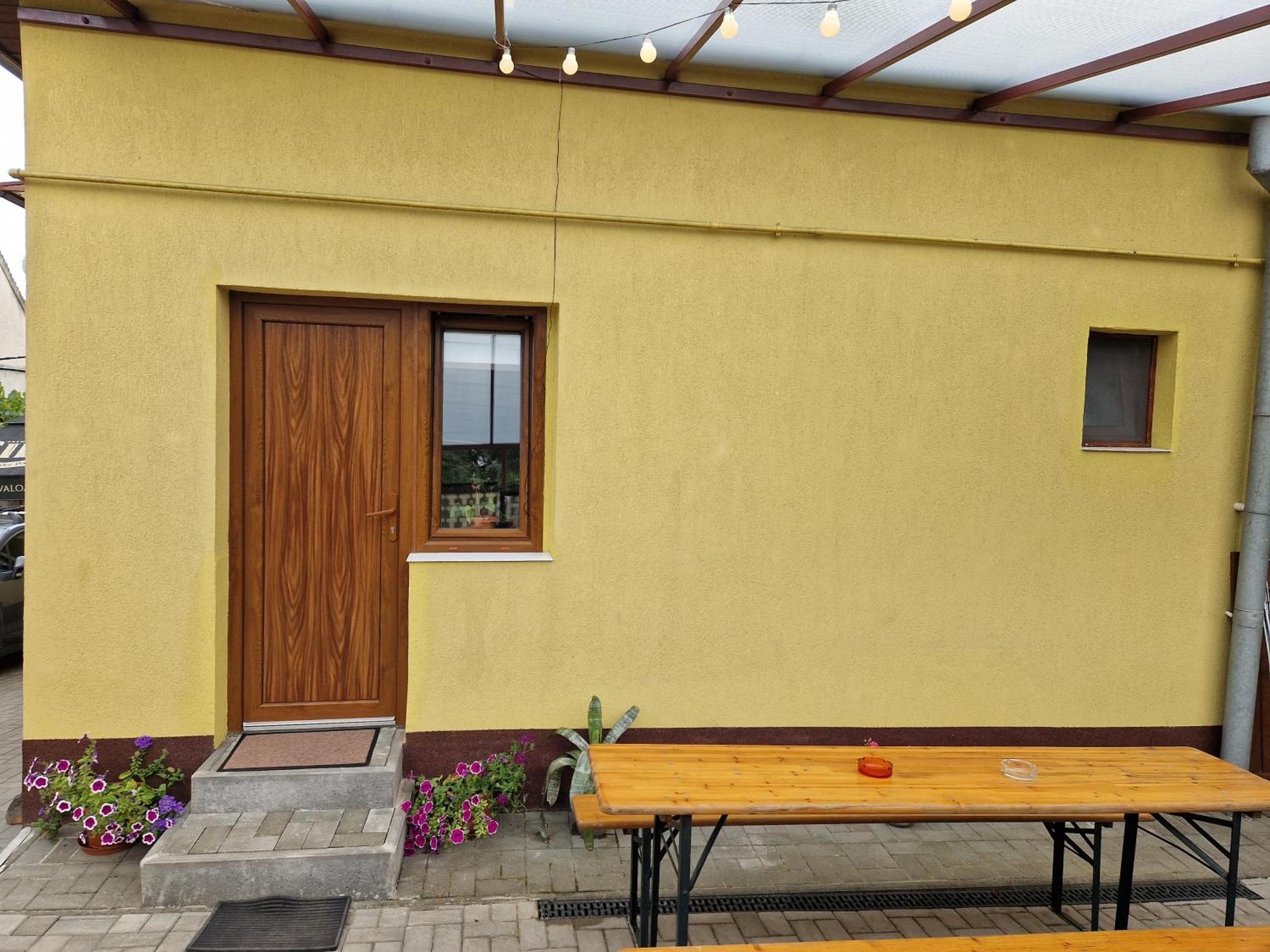1 For Rent Hotell Cluj-Napoca Eksteriør bilde